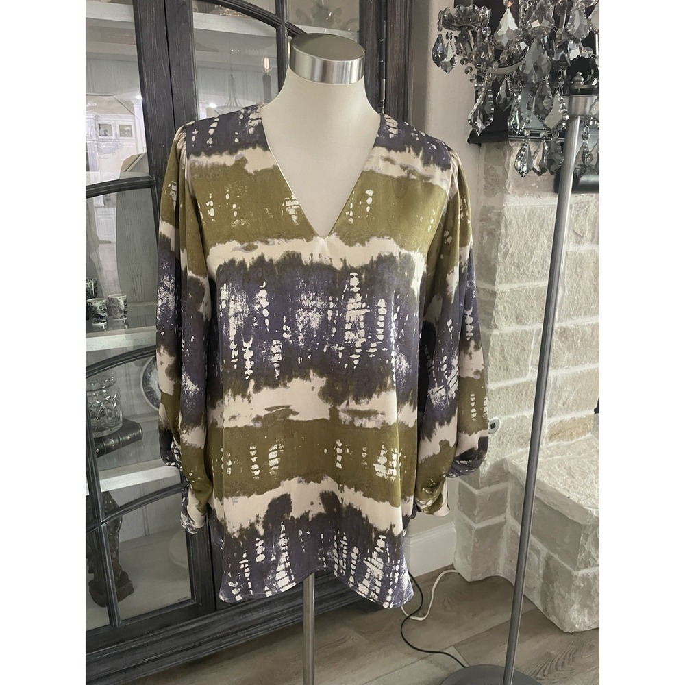 Adrienne Sz M Long Sleeve Purple Green Polyester Travels Well Blouse